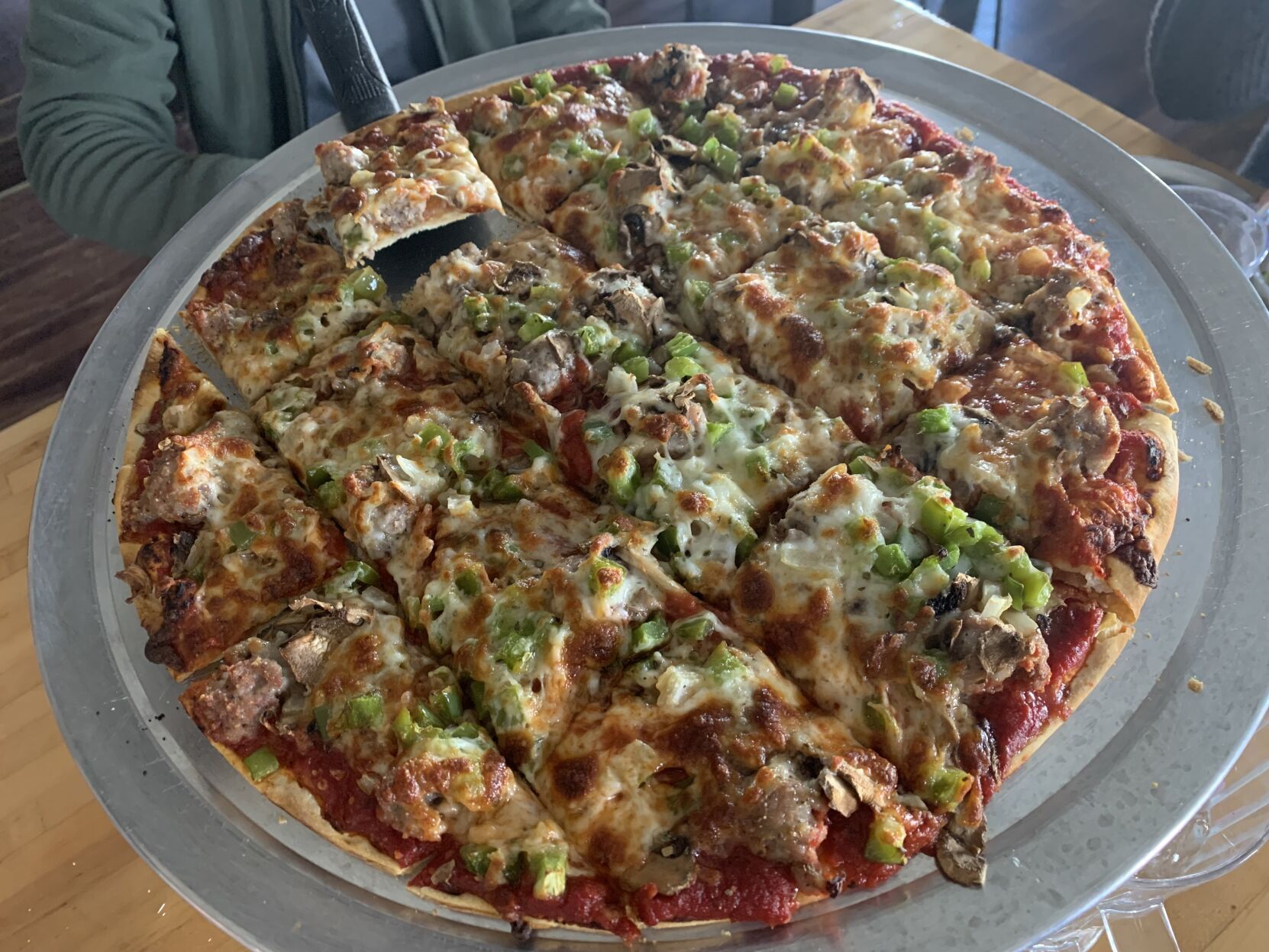 On the Rox pizza